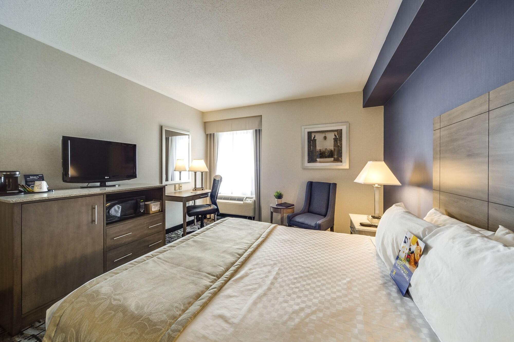 Monte Carlo Inn Oakville Suites Esterno foto