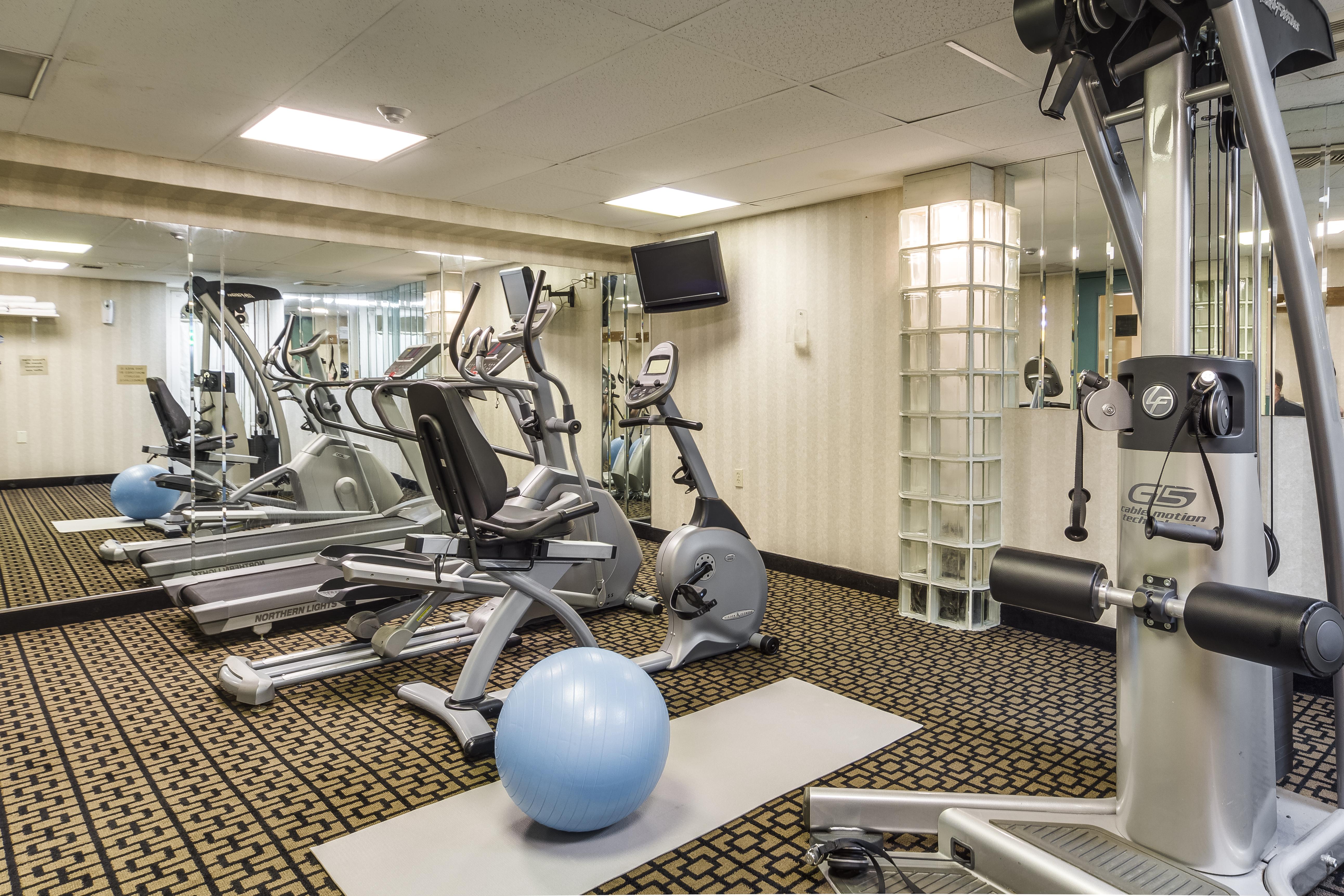 Monte Carlo Inn Oakville Suites Esterno foto