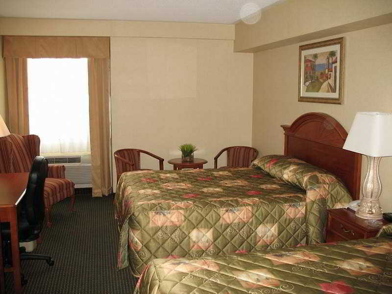Monte Carlo Inn Oakville Suites Esterno foto