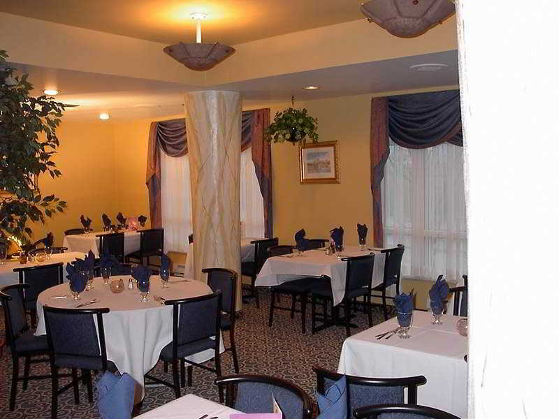 Monte Carlo Inn Oakville Suites Esterno foto