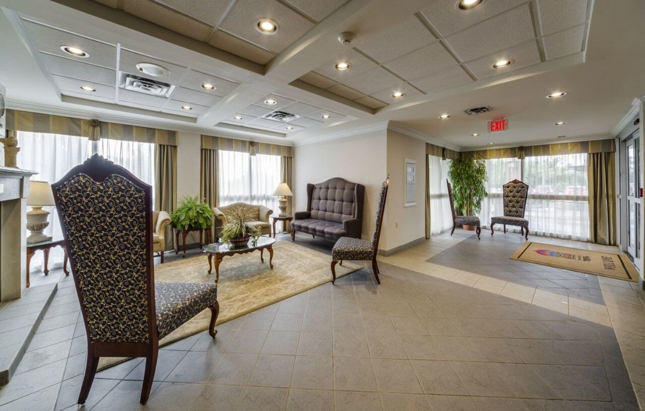 Monte Carlo Inn Oakville Suites Esterno foto